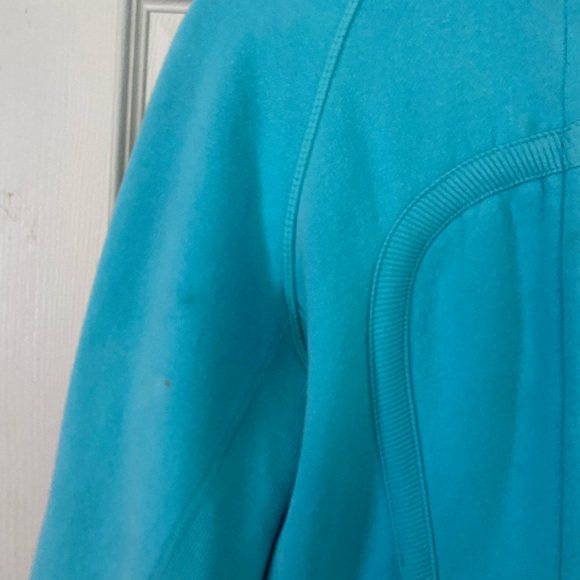 Lululemon Scuba Full-Zip Hoodie - Picture 4 of 4